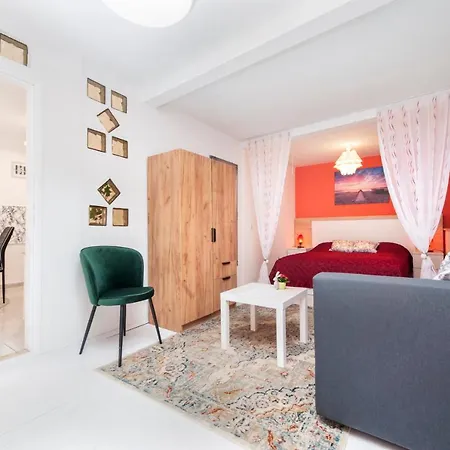 Studio Bisaku Apartment *